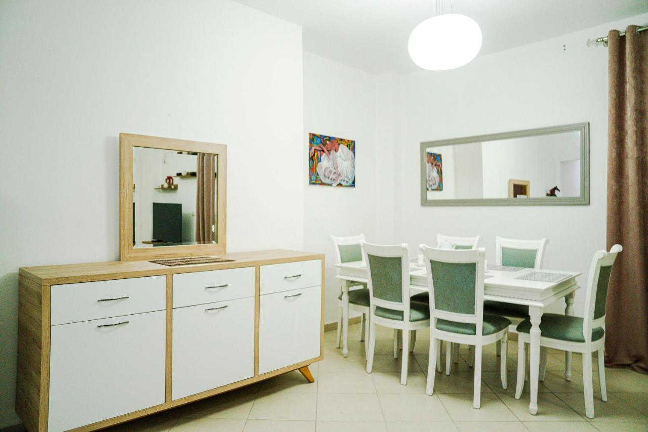Apartament Casas Del Mar Durrës Esterno foto