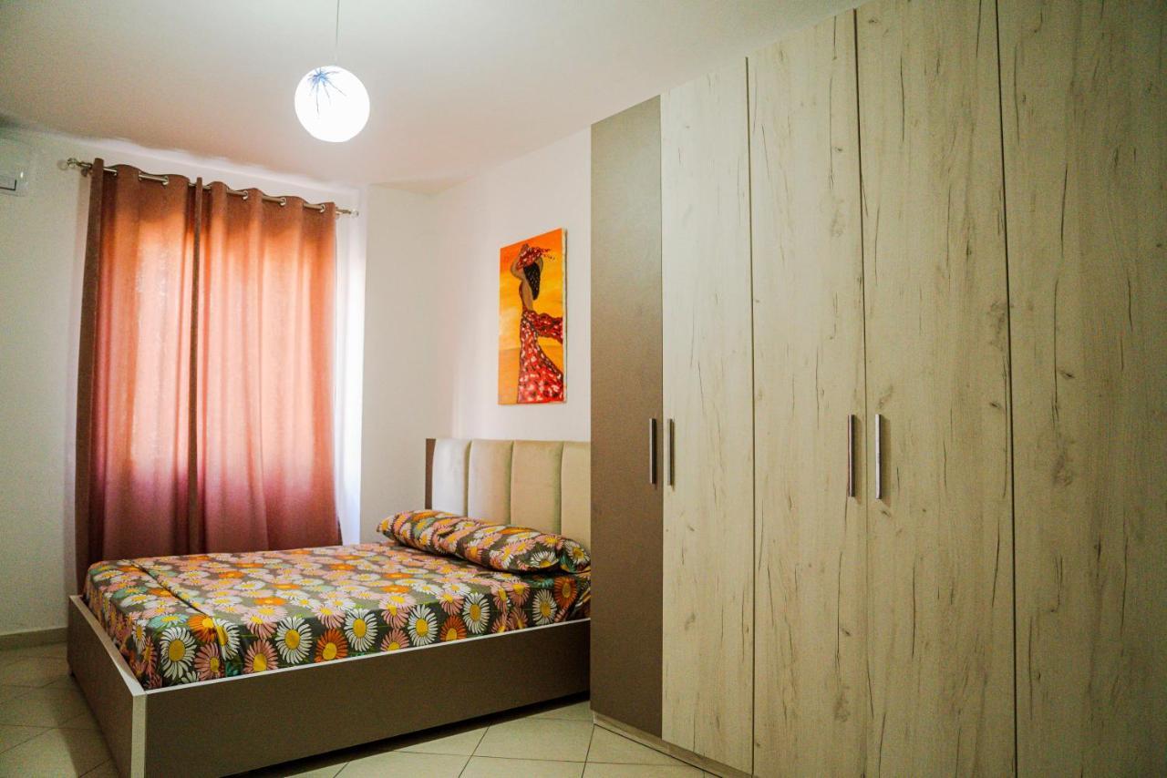 Apartament Casas Del Mar Durrës Esterno foto