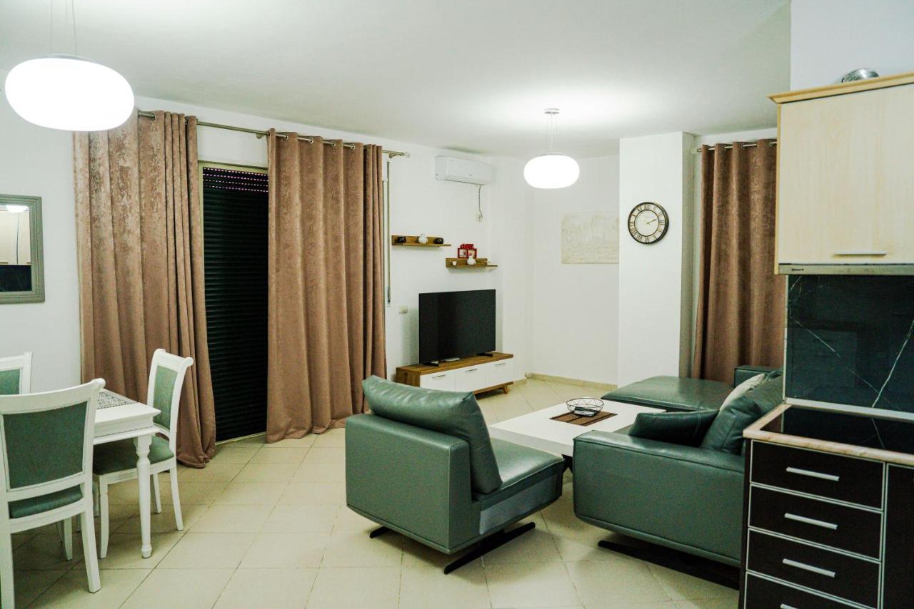 Apartament Casas Del Mar Durrës Esterno foto