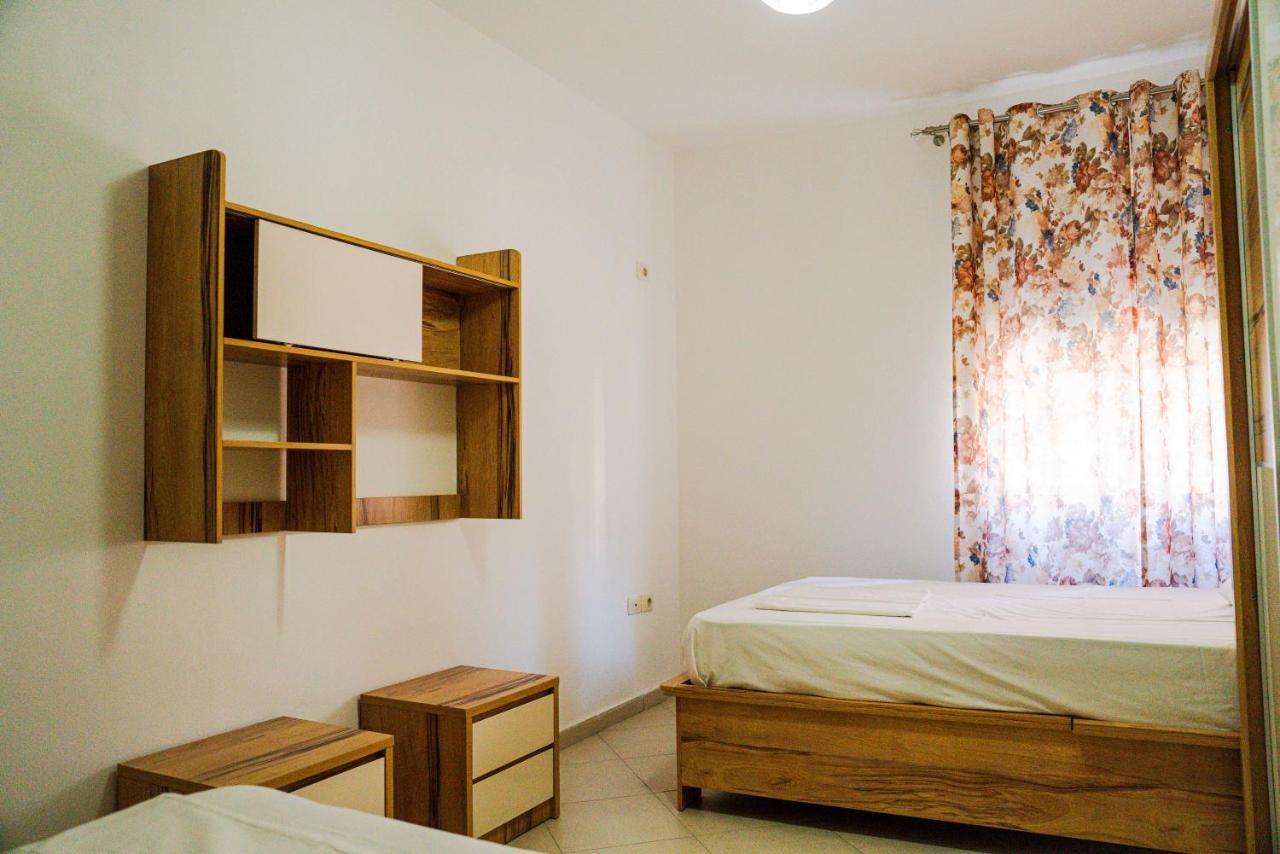 Apartament Casas Del Mar Durrës Esterno foto