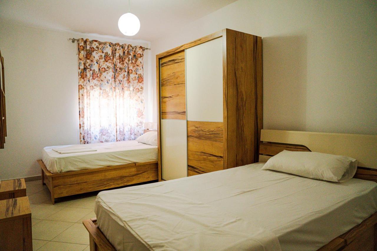 Apartament Casas Del Mar Durrës Esterno foto