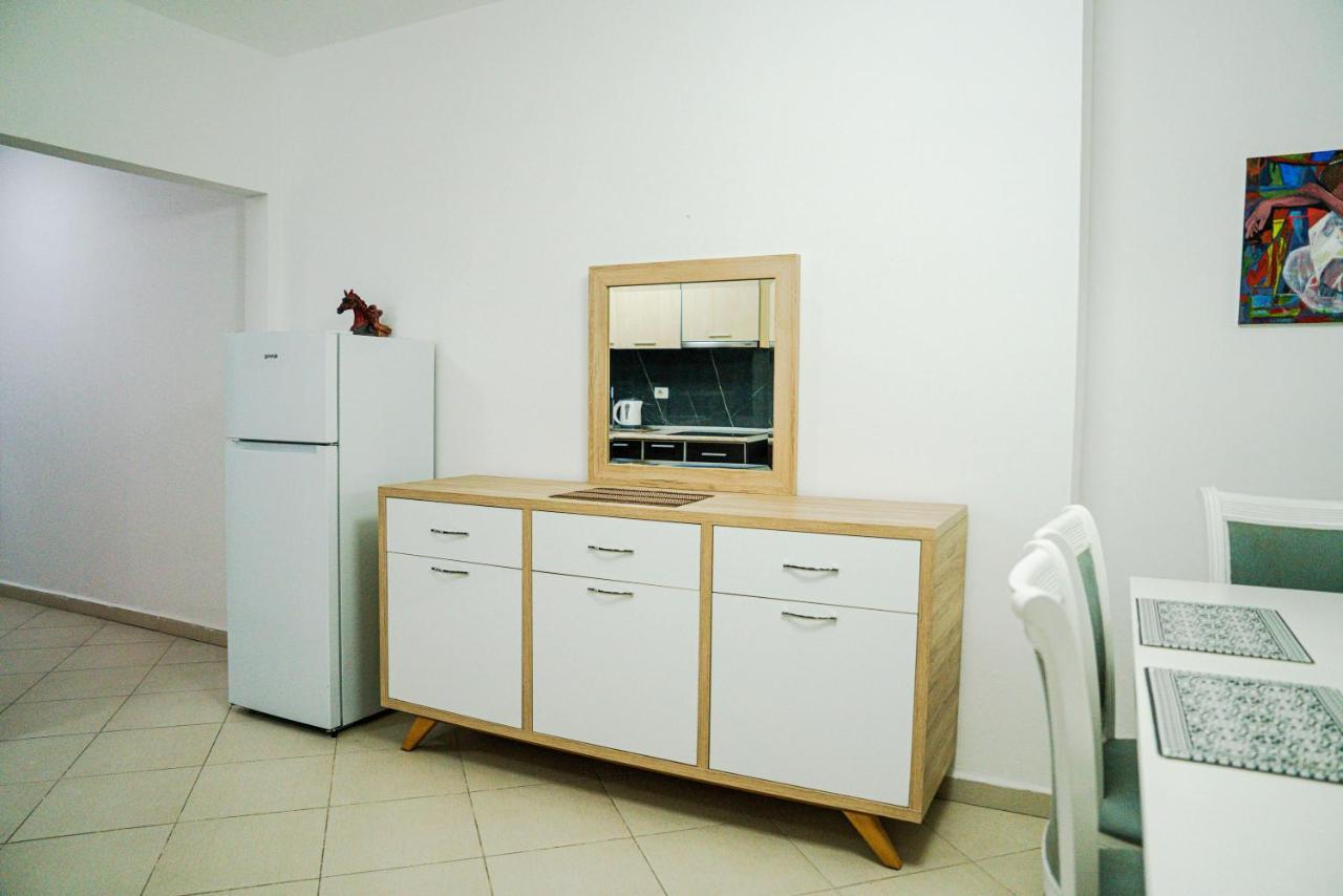 Apartament Casas Del Mar Durrës Esterno foto